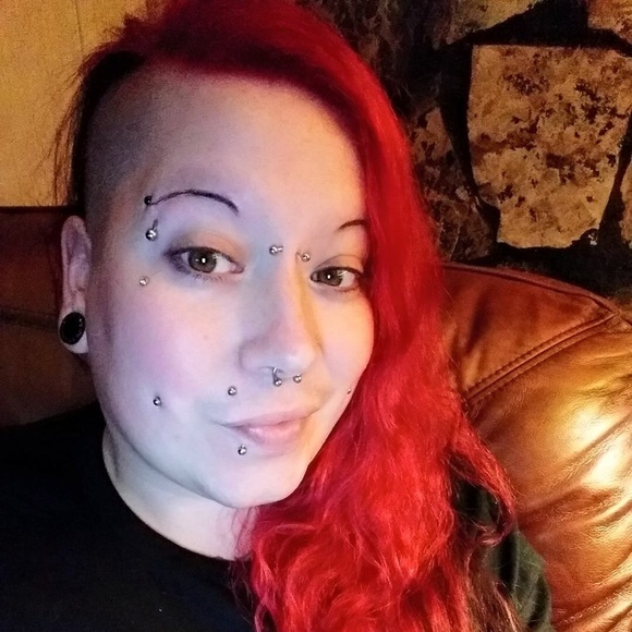 Meet your Posher, Brandi - Picture 2 of 7